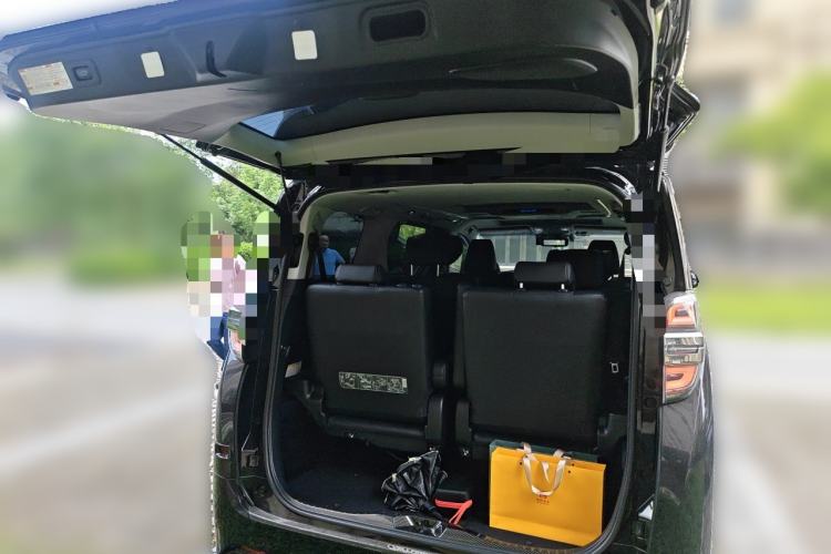 Used Toyota Vellfire 2019 Dual-Engine 2.5L HV Luxury Edition Trunk