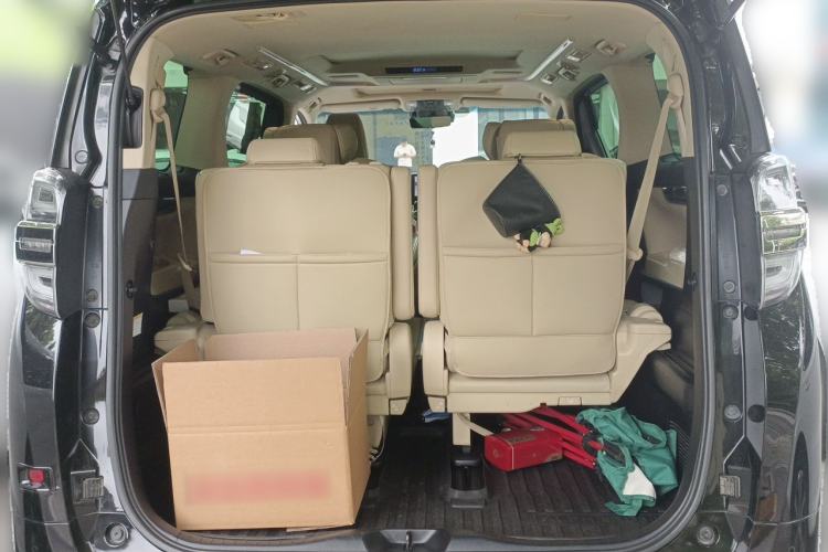 Used Toyota Vellfire 2019 Dual-Engine 2.5L HV Prestige Edition Trunk