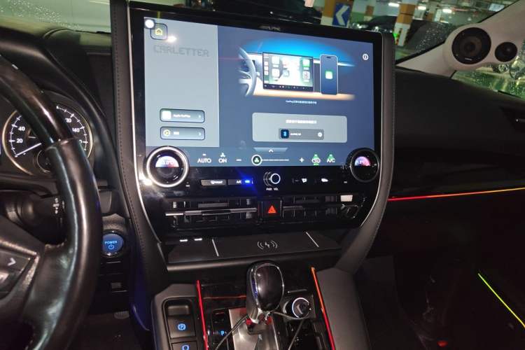 Used Toyota Vellfire 2019 Dual-Engine 2.5L HV Luxury Edition Audio And AC Panel