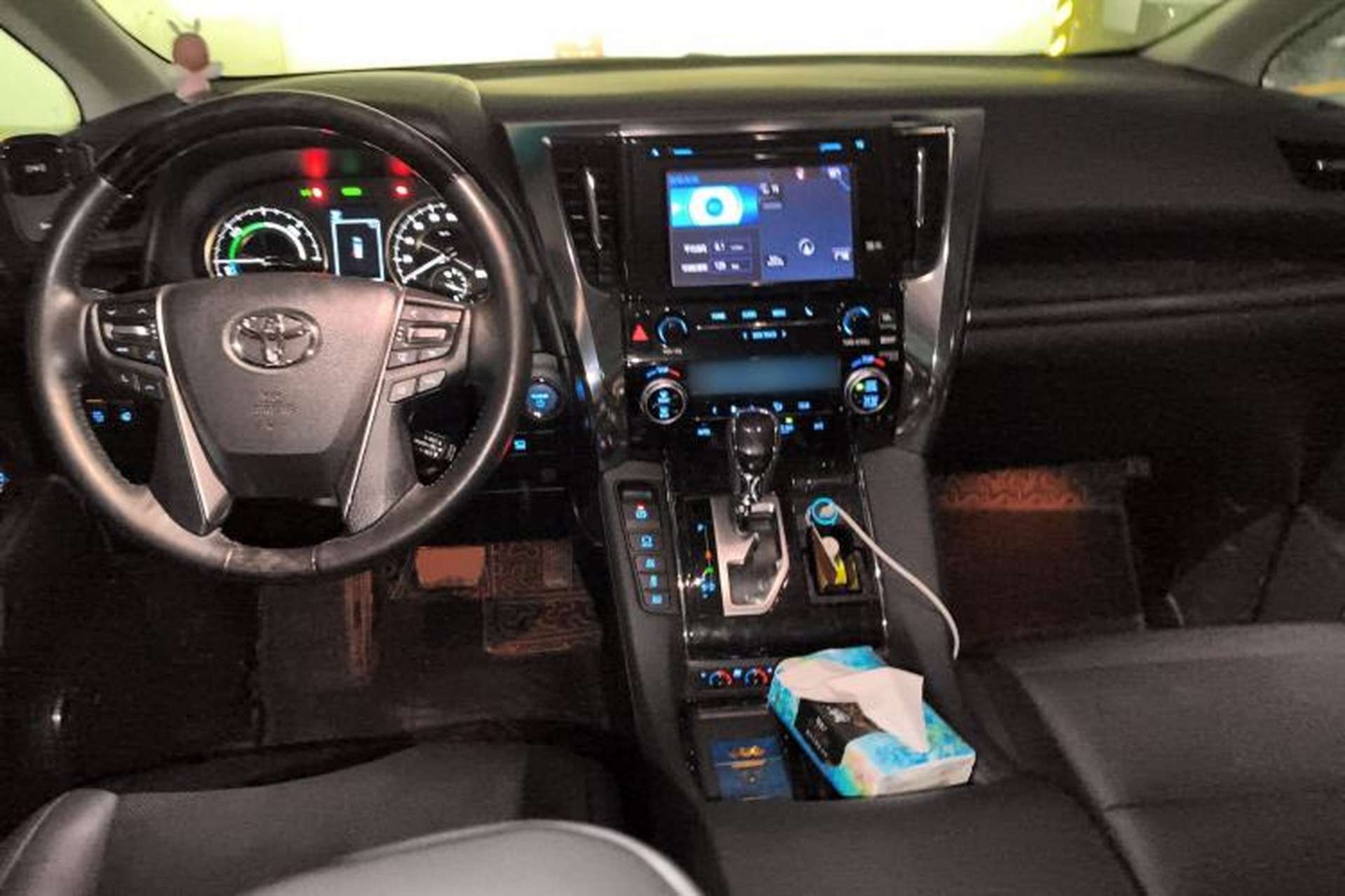 Used Toyota Vellfire 2019 Dual-Engine 2.5L HV Luxury Edition Center Console