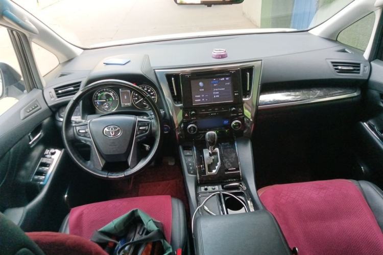 Used Toyota Vellfire 2019 Dual-Engine 2.5L HV Luxury Edition Center Console