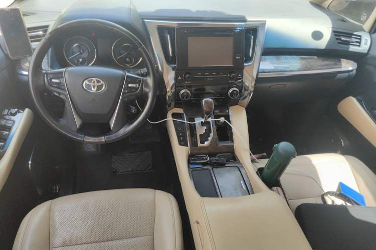 Used Toyota Vellfire 2019 Dual-Engine 2.5L HV Prestige Edition Center Console