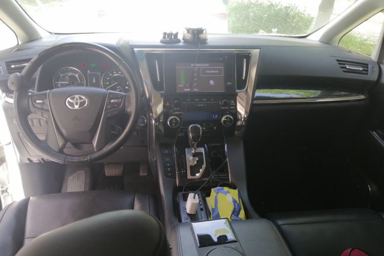 Used Toyota Vellfire 2019 Dual-Engine 2.5L HV Luxury Edition Center Console