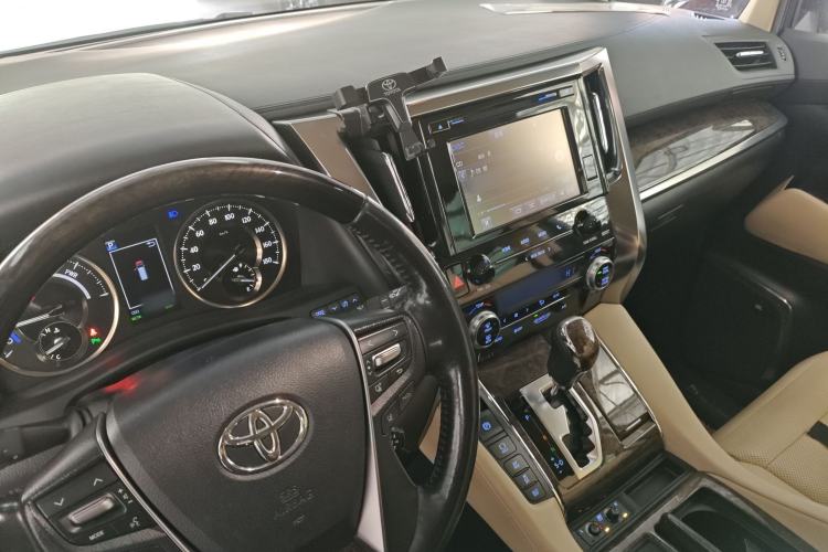 Used Toyota Vellfire 2019 Dual-Engine 2.5L HV Prestige Edition Center Console