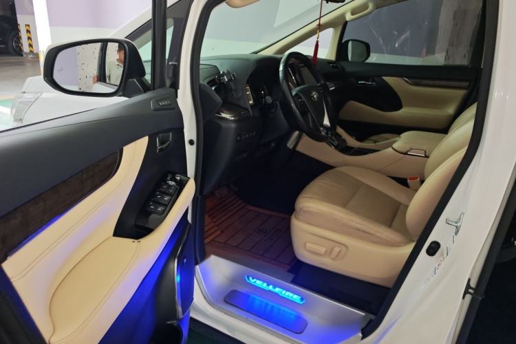 Used Toyota Vellfire 2019 Dual-Engine 2.5L HV Prestige Edition Driver Seat