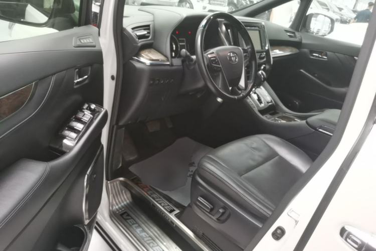 Used Toyota Vellfire 2019 Dual-Engine 2.5L HV Prestige Edition Driver Seat