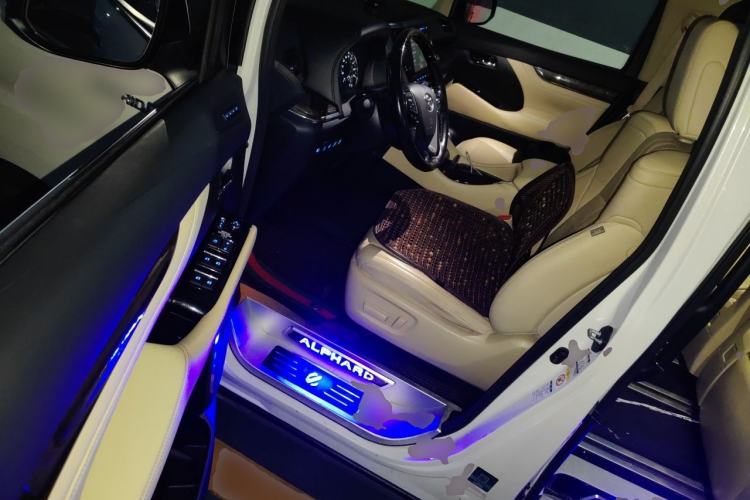 Used Toyota Vellfire 2019 Dual-Engine 2.5L HV Prestige Edition Driver Seat