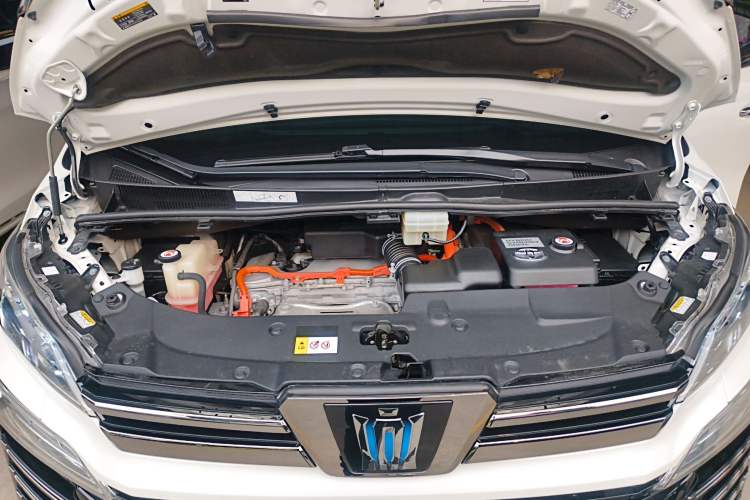 Used Toyota Vellfire 2019 Dual-Engine 2.5L HV Luxury Edition Engine Bay