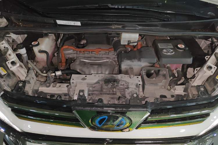 Used Toyota Vellfire 2019 Dual-Engine 2.5L HV Luxury Edition Engine Bay