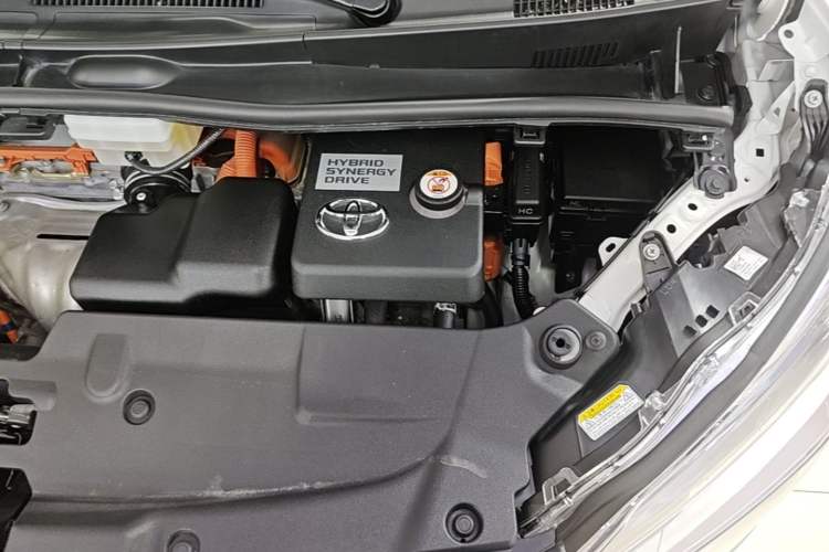 Used Toyota Vellfire 2019 Dual-Engine 2.5L HV Luxury Edition Engine Bay Left