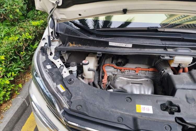 Used Toyota Vellfire 2019 Dual-Engine 2.5L HV Prestige Edition Engine Bay Right
