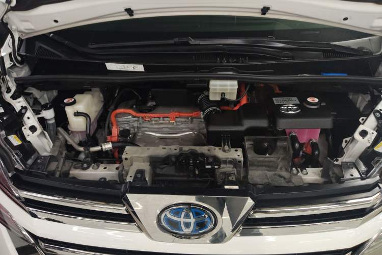 Used Toyota Vellfire 2019 Dual-Engine 2.5L HV Luxury Edition Engine Bay