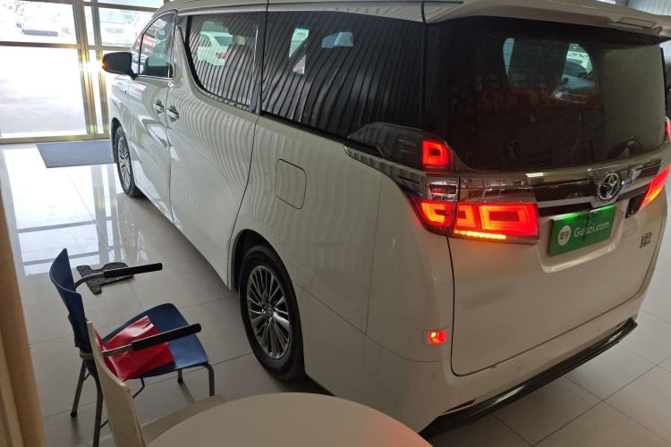 Used Toyota Vellfire 2019 Dual-Engine 2.5L HV Luxury Edition Exterior 3