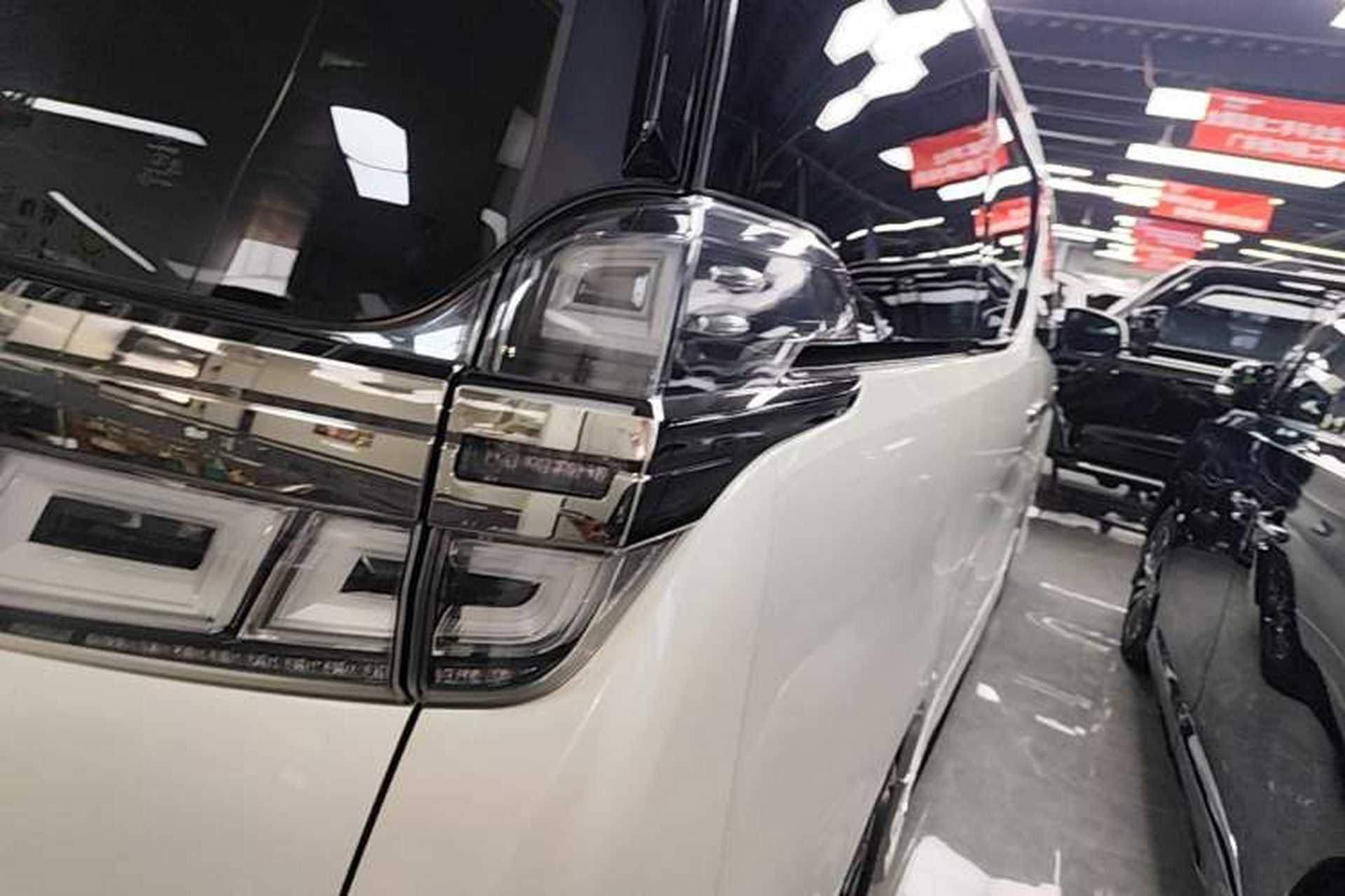 Used Toyota Vellfire 2019 Dual-Engine 2.5L HV Prestige Edition Exterior 3