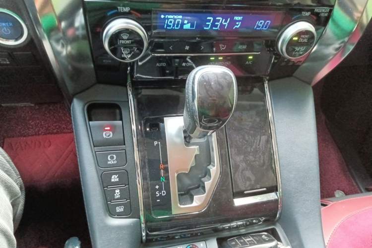 Used Toyota Vellfire 2019 Dual-Engine 2.5L HV Luxury Edition Gear Lever