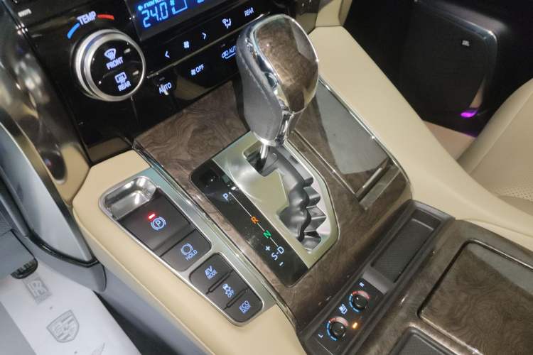 Used Toyota Vellfire 2019 Dual-Engine 2.5L HV Prestige Edition Gear Lever