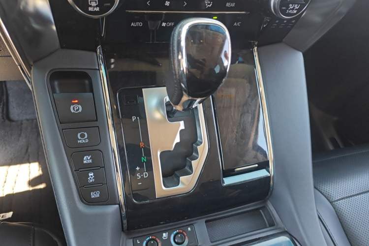 Used Toyota Vellfire 2019 Dual-Engine 2.5L HV Luxury Edition Gear Lever