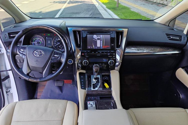 Used Toyota Vellfire 2019 Dual-Engine 2.5L HV Prestige Edition Interior 3