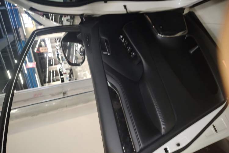 Used Toyota Vellfire 2019 Dual-Engine 2.5L HV Luxury Edition Left Front Door Interior