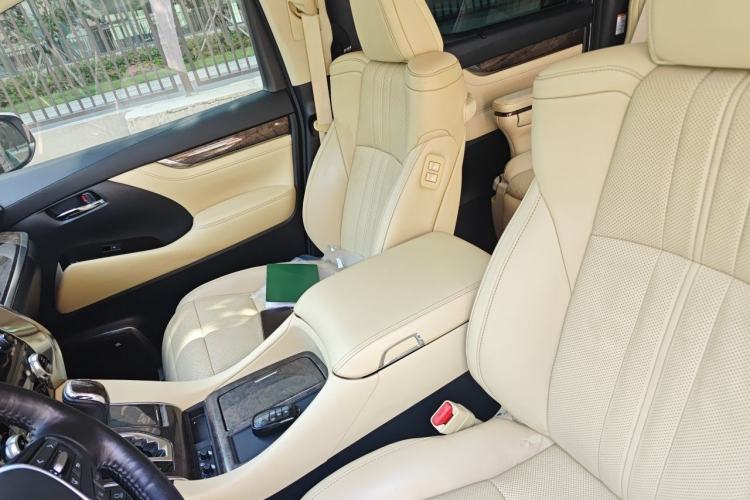 Used Toyota Vellfire 2019 Dual-Engine 2.5L HV Prestige Edition Left Front Seat