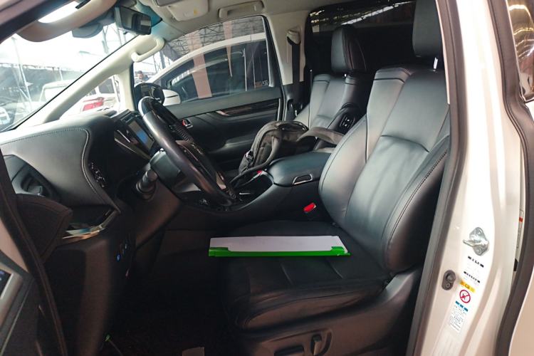 Used Toyota Vellfire 2019 Dual-Engine 2.5L HV Luxury Edition Left Front Seat