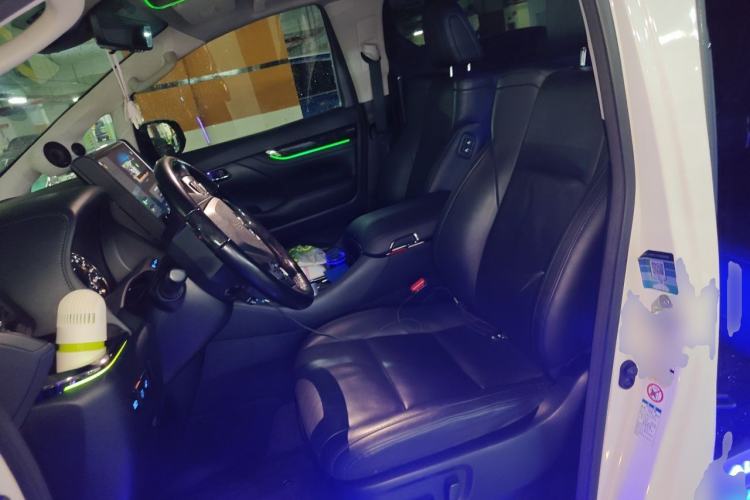 Used Toyota Vellfire 2019 Dual-Engine 2.5L HV Luxury Edition Left Front Seat