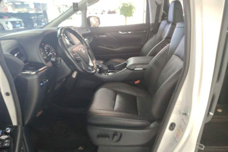 Used Toyota Vellfire 2019 Dual-Engine 2.5L HV Luxury Edition Left Front Seat