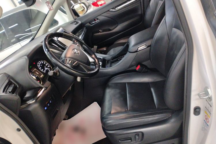 Used Toyota Vellfire 2019 Dual-Engine 2.5L HV Luxury Edition Left Front Seat