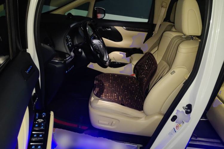 Used Toyota Vellfire 2019 Dual-Engine 2.5L HV Prestige Edition Left Front Seat