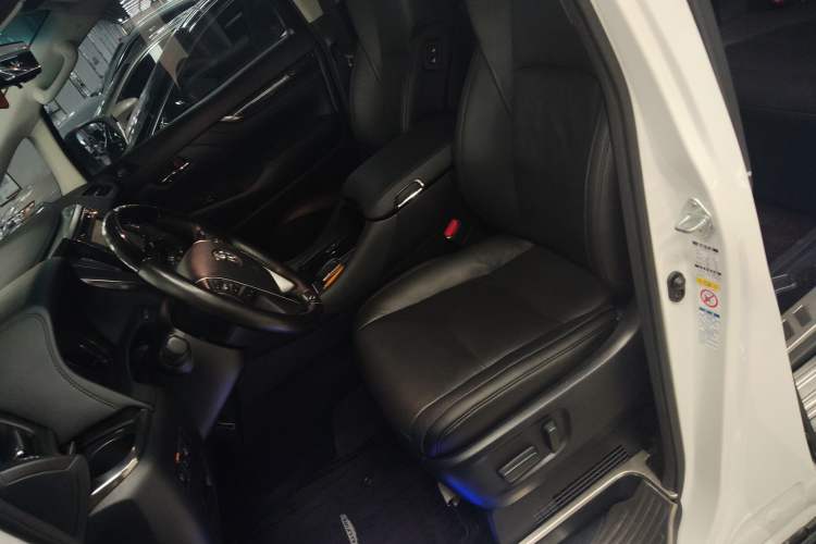Used Toyota Vellfire 2019 Dual-Engine 2.5L HV Luxury Edition Left Front Seat