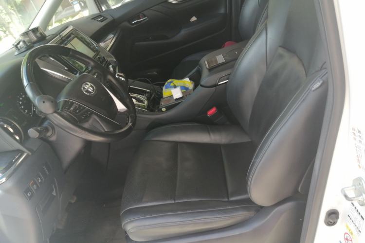Used Toyota Vellfire 2019 Dual-Engine 2.5L HV Luxury Edition Left Front Seat