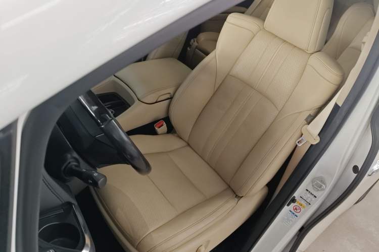 Used Toyota Vellfire 2019 Dual-Engine 2.5L HV Prestige Edition Left Front Seat