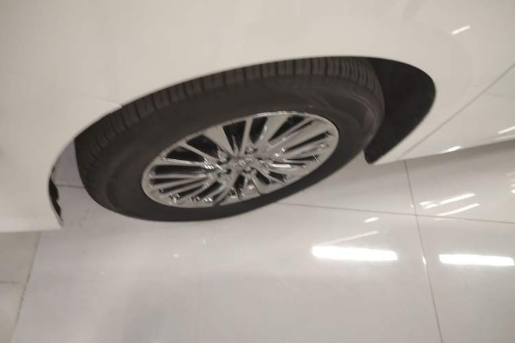 Used Toyota Vellfire 2019 Dual-Engine 2.5L HV Luxury Edition Left Front Wheel Hub