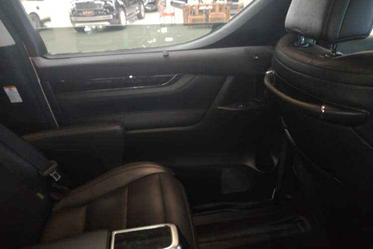 Used Toyota Vellfire 2019 Dual-Engine 2.5L HV Luxury Edition Left Rear Door Interior