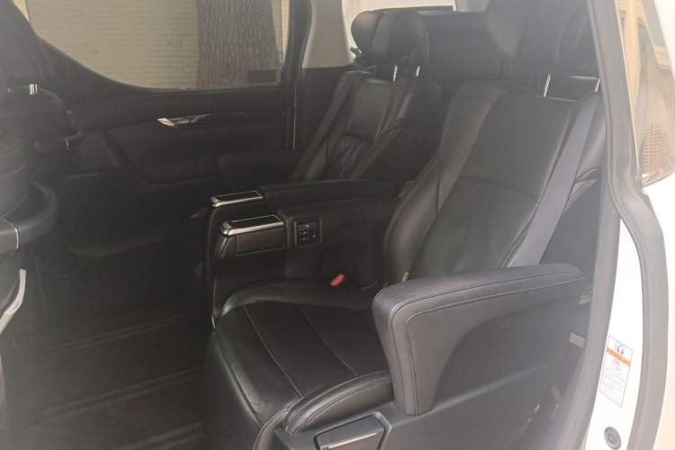 Used Toyota Vellfire 2019 Dual-Engine 2.5L HV Luxury Edition Left Rear Seat