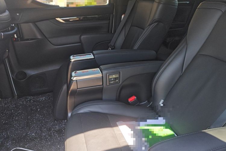 Used Toyota Vellfire 2019 Dual-Engine 2.5L HV Luxury Edition Left Rear Seat