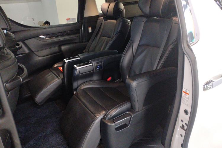 Used Toyota Vellfire 2019 Dual-Engine 2.5L HV Luxury Edition Left Rear Seat