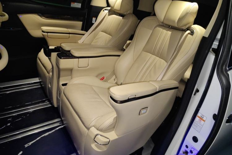 Used Toyota Vellfire 2019 Dual-Engine 2.5L HV Prestige Edition Left Rear Seat
