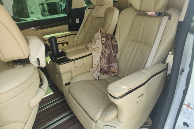 Used Toyota Vellfire 2019 Dual-Engine 2.5L HV Prestige Edition Left Rear Seat