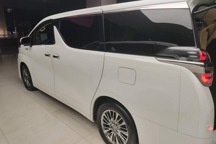 Used Toyota Vellfire 2019 Dual-Engine 2.5L HV Prestige Edition Left Side