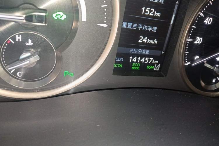 Used Toyota Vellfire 2019 Dual-Engine 2.5L HV Luxury Edition Odometer Close Up
