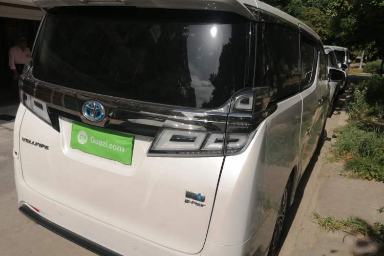 Used Toyota Vellfire 2019 Dual-Engine 2.5L HV Luxury Edition Rear Right 45 Deg