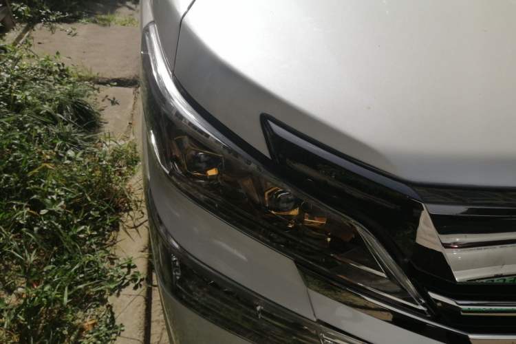 Used Toyota Vellfire 2019 Dual-Engine 2.5L HV Luxury Edition Right Front Headlight