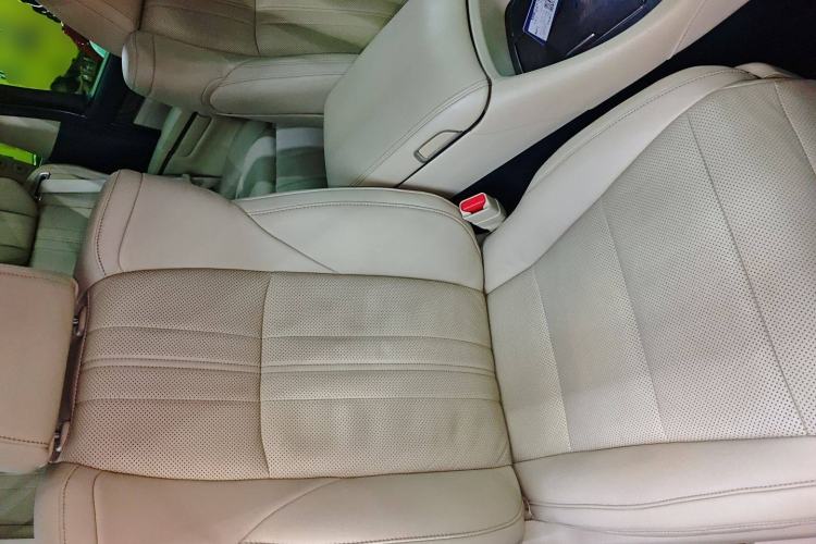 Used Toyota Vellfire 2019 Dual-Engine 2.5L HV Prestige Edition Right Front Seat