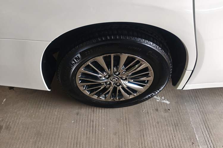 Used Toyota Vellfire 2019 Dual-Engine 2.5L HV Luxury Edition Right Rear Wheel Hub