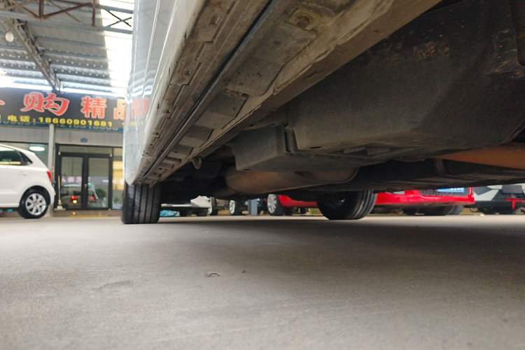 Used Toyota Vellfire 2019 Dual-Engine 2.5L HV Luxury Edition Right Side Sill