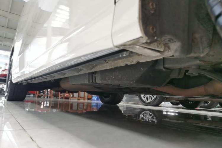 Used Toyota Vellfire 2019 Dual-Engine 2.5L HV Prestige Edition Right Side Sill