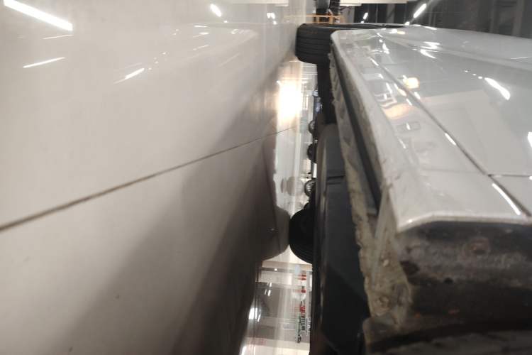Used Toyota Vellfire 2019 Dual-Engine 2.5L HV Luxury Edition Right Side Sill