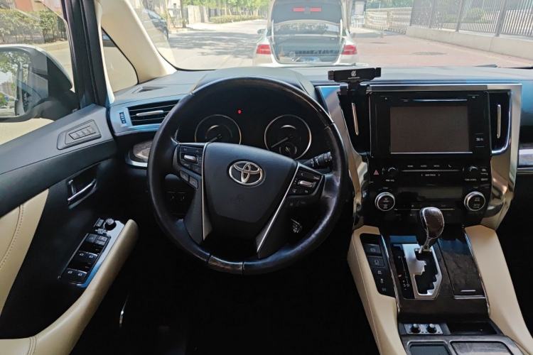 Used Toyota Vellfire 2019 Dual-Engine 2.5L HV Prestige Edition Steering Wheel