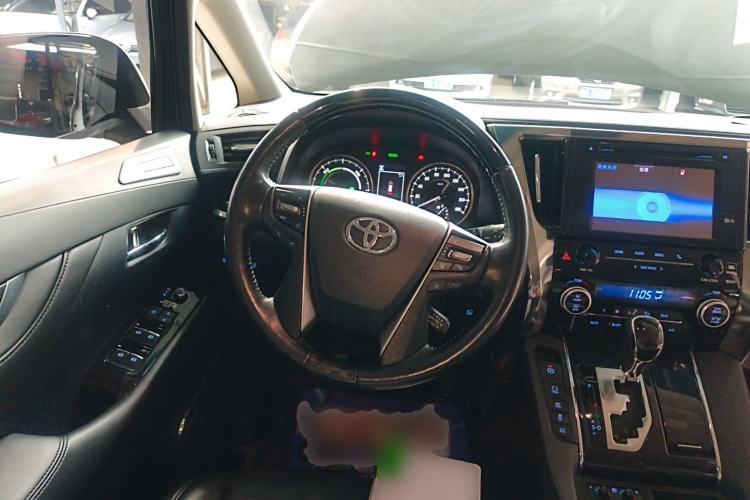 Used Toyota Vellfire 2019 Dual-Engine 2.5L HV Luxury Edition Steering Wheel